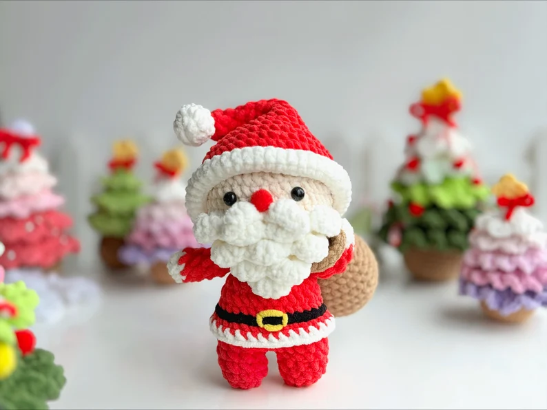 Christmas Amigurumi Crochet Pattern