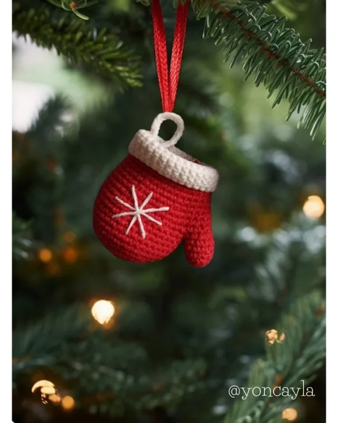 Christmas Crochet Ornaments Gloves Pattern