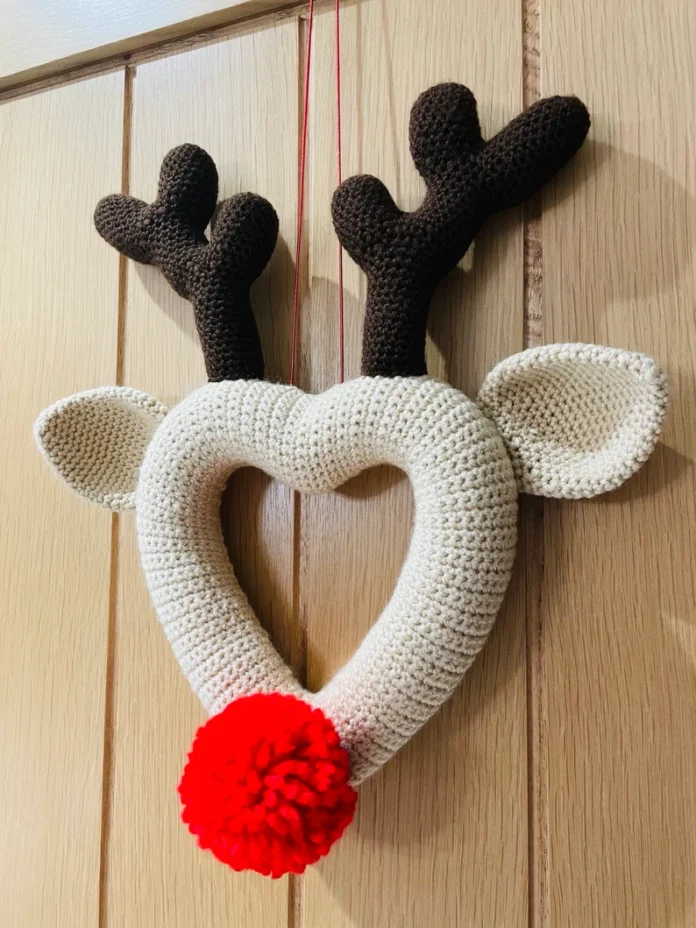 Crochet Christmas Reindeer Wreath Pattern