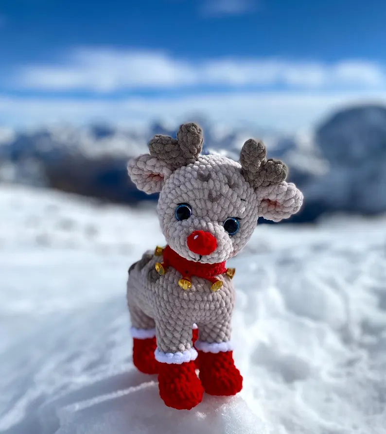 Crochet reindeer pattern