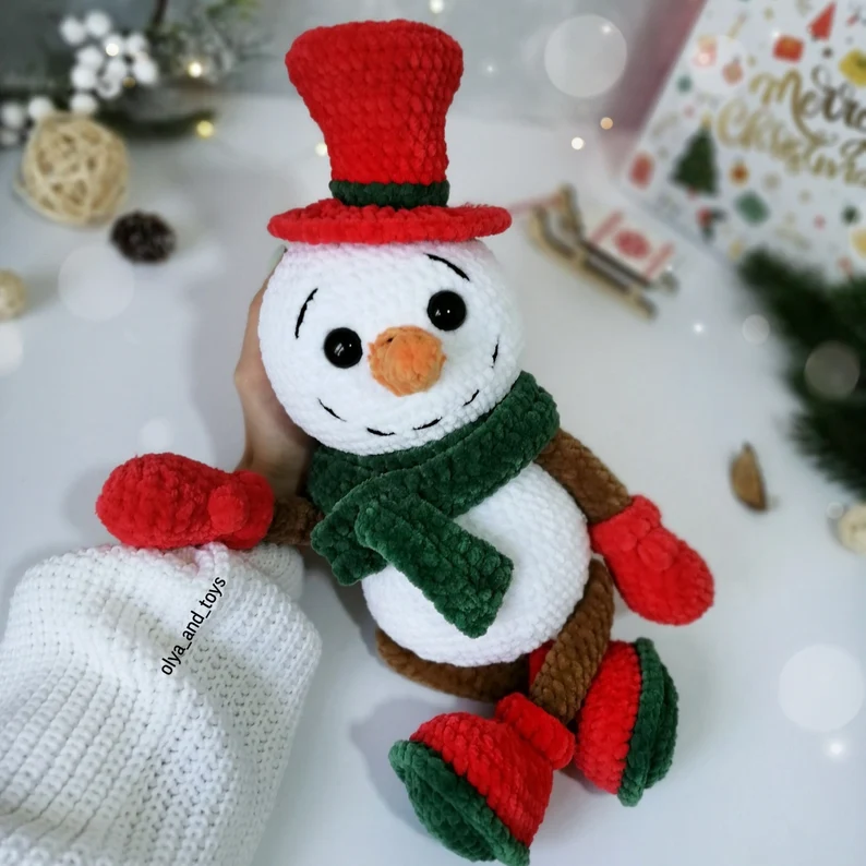 Easy Crochet Christmas Snowman Pattern