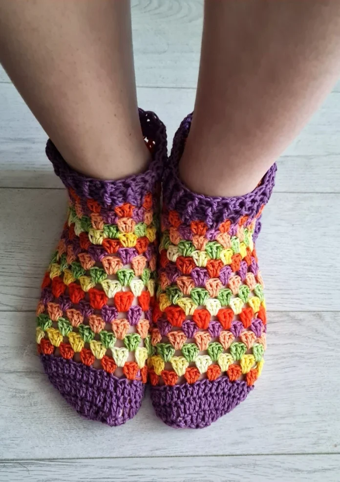 Easy Crochet Granny Socks Pattern