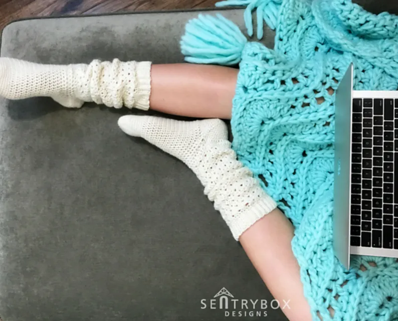 Endless Lace Crochet Socks